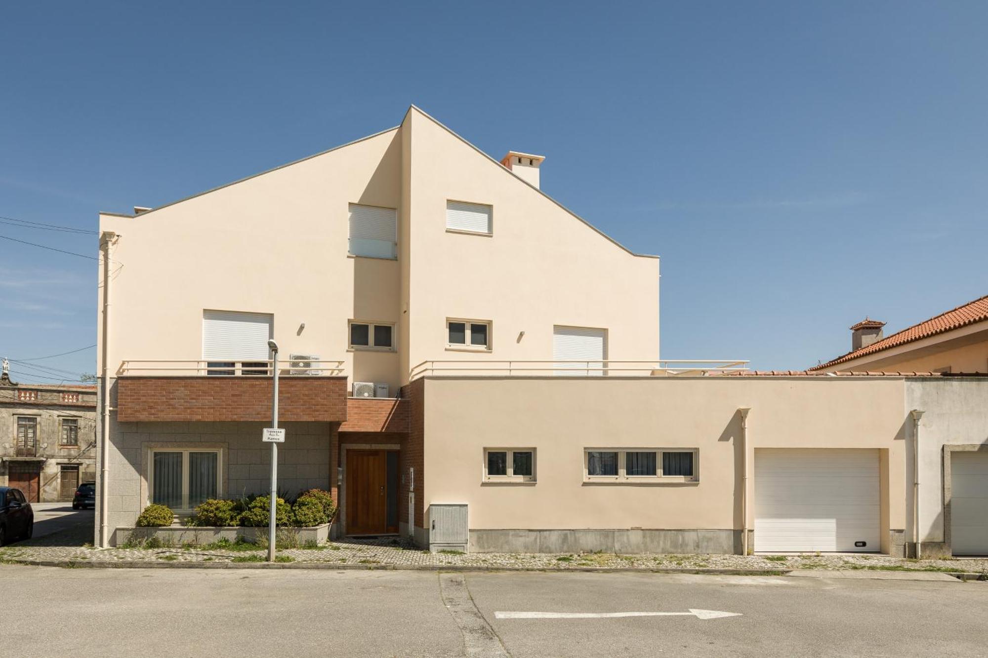 Viravento - Family House Villa Espinho  Buitenkant foto